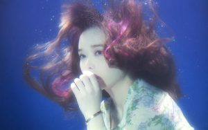 我跟老公结婚20年,怀疑他和女同事关系怎么办 1