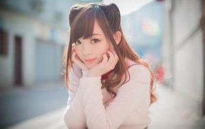 我和谈五年女友分手,她想做朋友,我纠结该咋应对 1