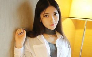 朋友介绍的女生一直不主动联系怎么办 1