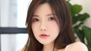 父亲去世后我一心顾母亲,和老婆疏远了,这咋办呀 1
