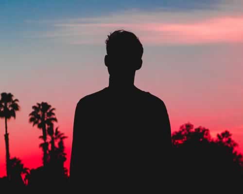 追一个男生，多久追不到就可以死心了？_情感