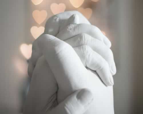 为什么五六十岁面临退休的男人会背叛？九成的婚外情是这个原因_情感