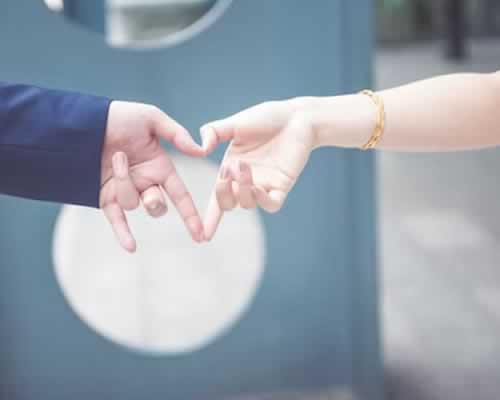 从全职太太到适度依赖，探索顶级夫妻经营婚姻方法_情感