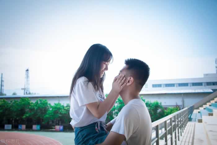 婚姻里有真正的二人世界么?婆婆怎么和儿媳相处_情感