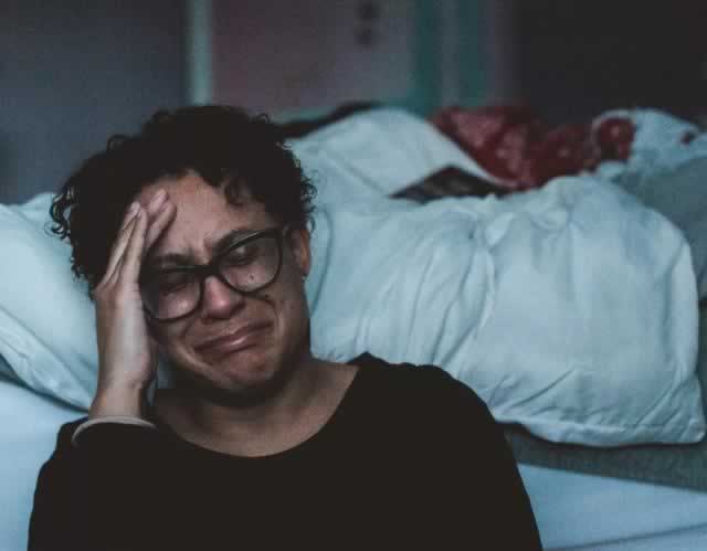 男人悄无声息的情绪失控,是人生崩溃的开始_情感