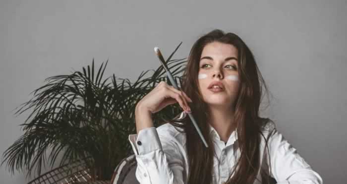 女人的哪些行为会让男人“下头”？_情感