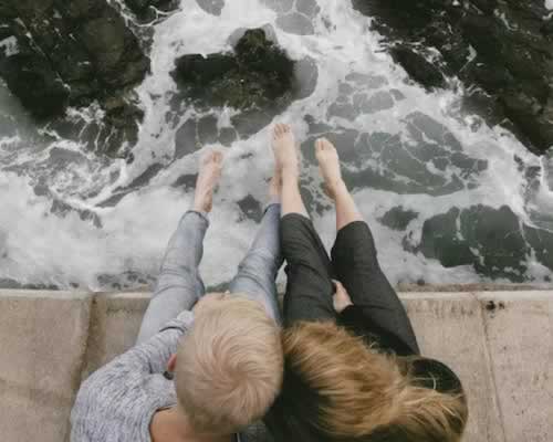 如何挽回坚决分手的爱人？冷静期内自省，用行动赢回爱情_情感