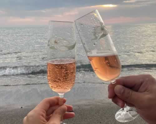 女孩子一辈子不结婚到晚年真的会后悔吗？_情感