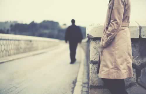 分手后：21天“高位复合”法，让绝情分手的男人主动求和好_情感