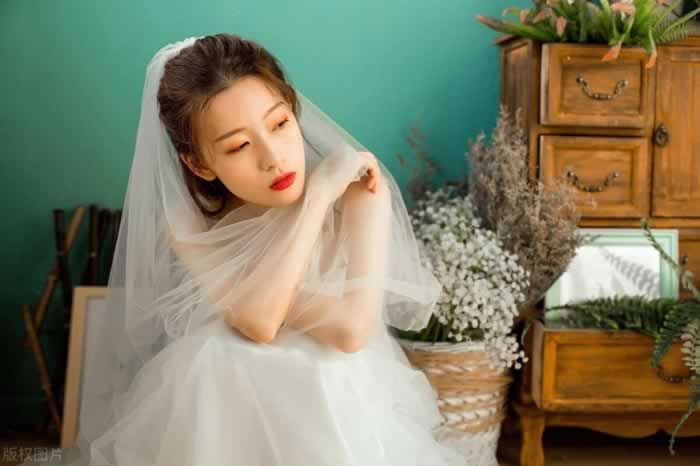 男人既然出轨背叛了，为何大部分都不愿意去离婚？_情感