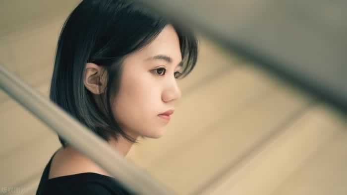 女人心死了，不会吵闹，只会默默离开_情感