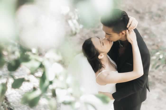 人到中年，男人会出轨什么样的女人？过来人说了重要的3点_情感