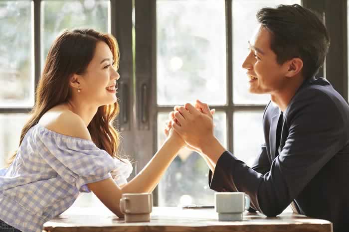 女性心理学：女人婚外有“情”的4种类型，你属于哪一种？_情感