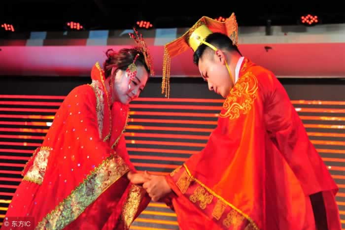 女人这3个“关键时刻”最需要男人,尤其是第二个_情感