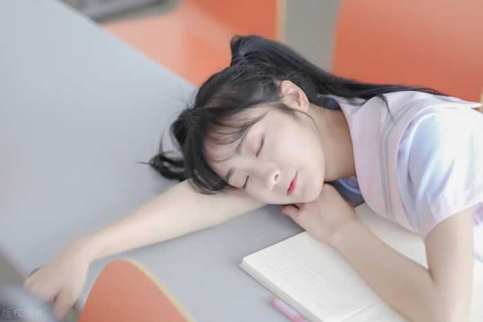 女人想要的浪漫，在男人眼里是什么？_情感