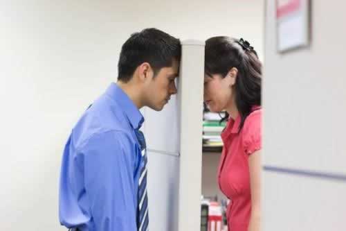 怎样才能让老公远离小三，终止婚外情只需要这6个步骤_情感