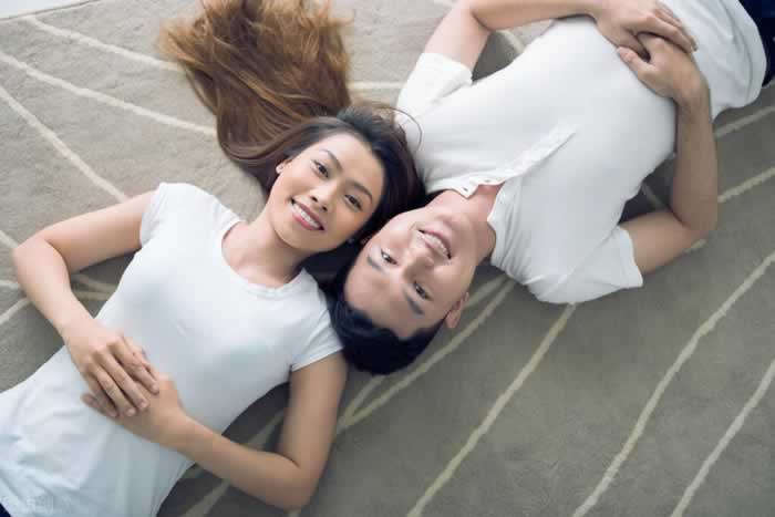 老公出轨有外遇了,妻子怎么挽救婚姻?_情感