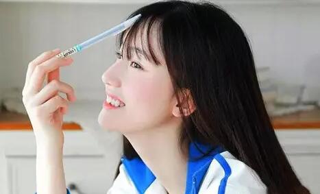 没有话题跟女朋友聊天怎么办?怎么聊感情不变淡_情感