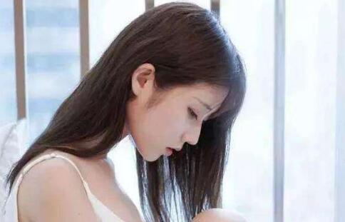 女生知道我喜欢她以后不理我是不是彻底没戏？_情感