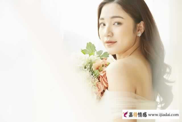 已婚女人喜欢什么样的情人 已婚女人有情人的表现_情感