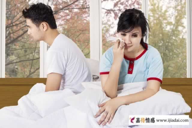 丈夫出轨60岁情人,妻子败诉,中年人的感情到底怎么了?_情感