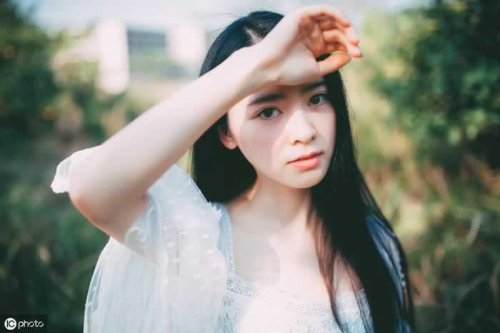 一个女人不拉黑你，也不回你消息，无非这几个原因_情感