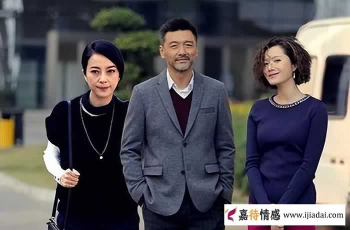 妻子说：我老公赌博、出轨、家暴，能让他净身出户吗？_情感