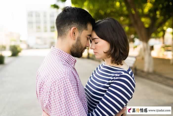 老公喜欢聊暧昧会让你很困扰？这三招，让你的男人向“暧昧”说NO_情感