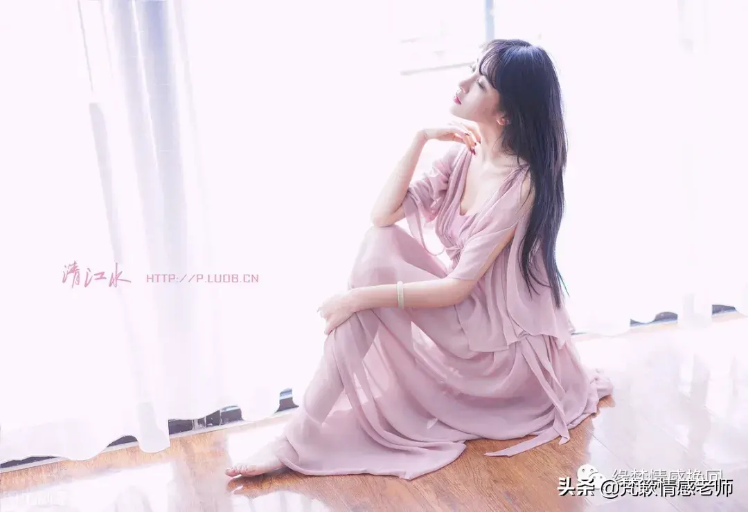 别活成别人眼里的你，一个优秀的自我无须畏惧他人的眼光_情感