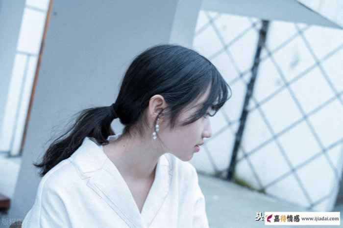 真的爱你，为什么他不选择先与老婆离婚，再与你恋爱呢？_情感
