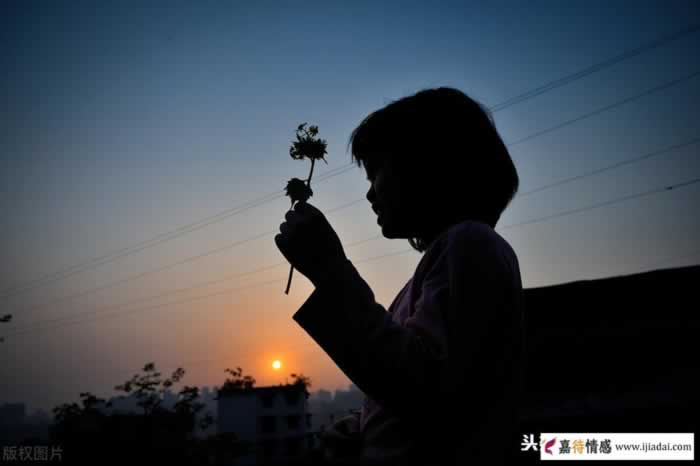 男人出轨要离婚，女人会怕了？_情感