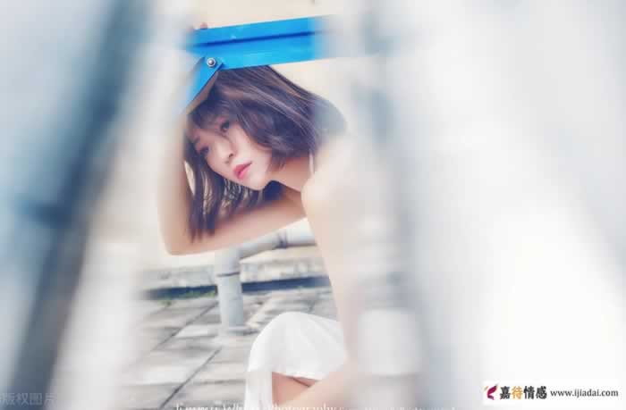 订婚半个月，发现未婚夫出轨了_情感