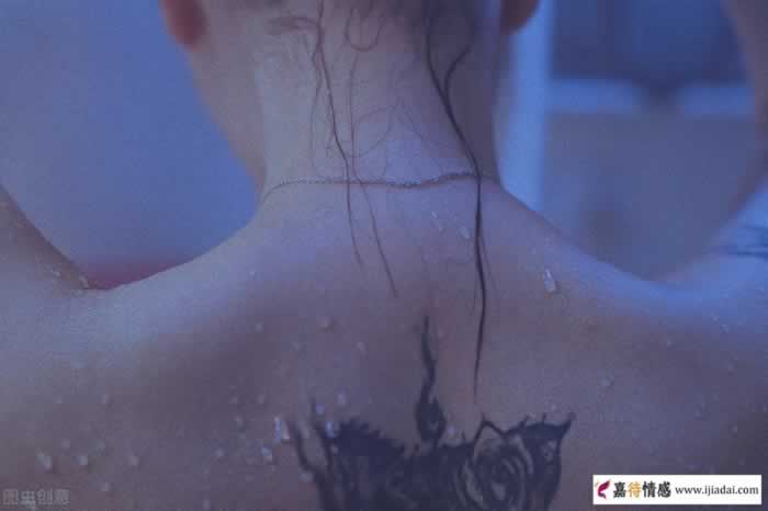 中晚年幸福婚姻｜老夫老妻要如何相爱，才不需要假装相爱_情感