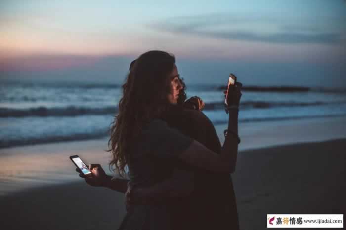 小三的真实心理：和原配对抗时表现得很嚣张，心里一直很惶恐_情感