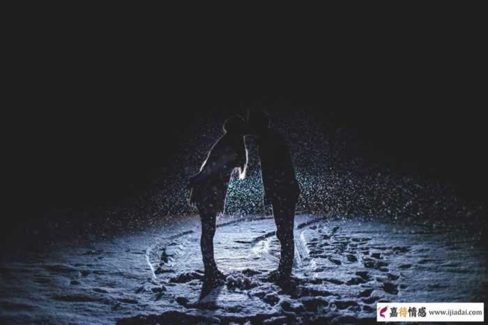 小三的真实心理：和原配对抗时表现得很嚣张，心里一直很惶恐_情感