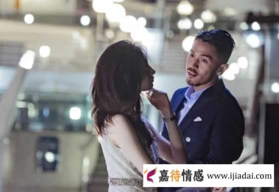男人表现的特爱你，但就是不肯公开关系，原因其实只有一个_情感