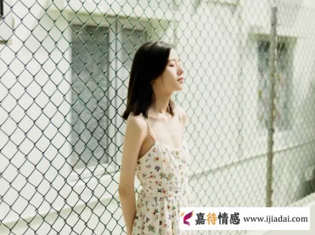 聊天中，女生常用“这些话”结束聊天，男人就别跪舔了_情感