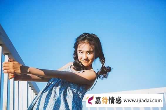 异性交往中,男人最想宠的,往往是具备这种特质的女人_情感