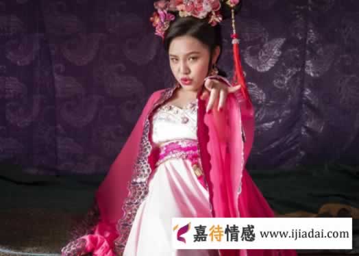 异性交往中,男人最想宠的,往往是具备这种特质的女人_情感