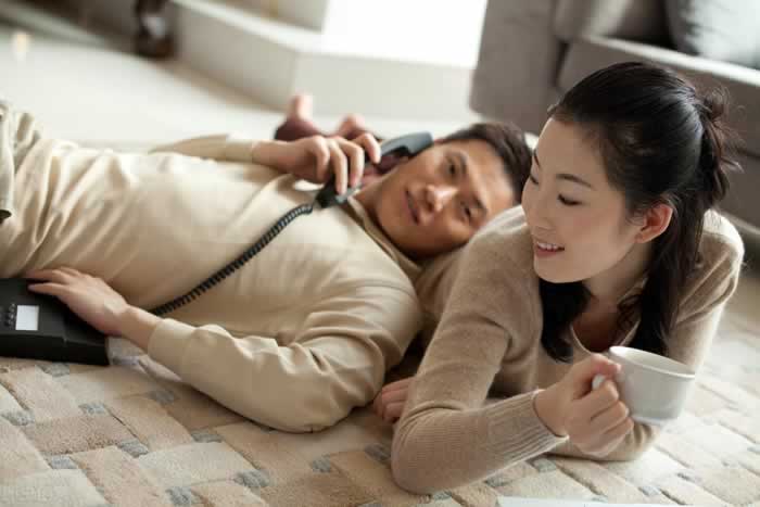 男人出轨的真相：如果涉及到利益问题，出轨男早晚跟小三分手_情感