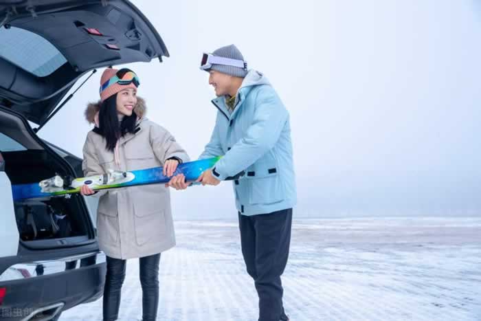 为什么有的男人愿意让小三上位？什么样的小三容易打败原配？_情感