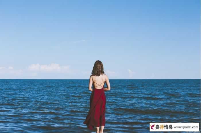 婚姻当儿戏?男人冷眼旁观,任由感情破碎却无动于衷_情感