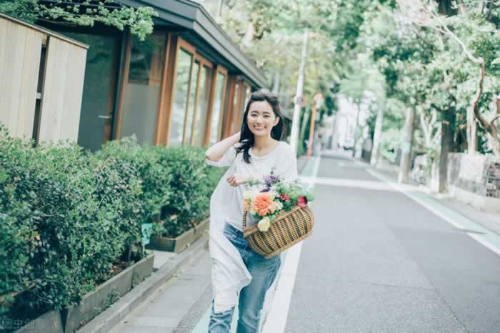 女人说“睡不着”有几种意思?男人该怎么回复?_情感