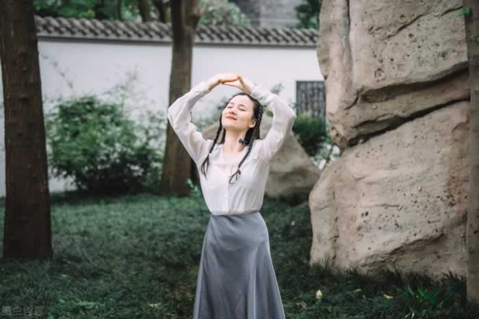 女人不是真心和你过日子,会有哪些表现?_情感