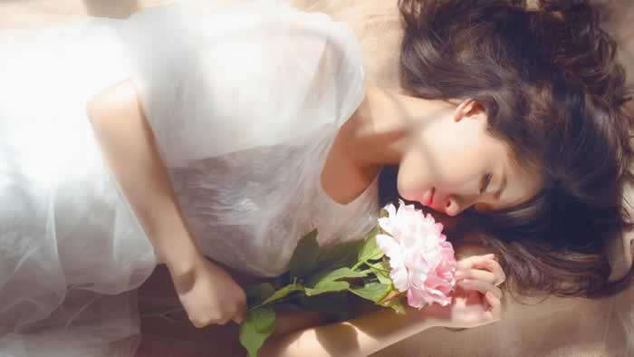 40岁女人,不丢掉这两种“情”,下半生很难幸福!_情感