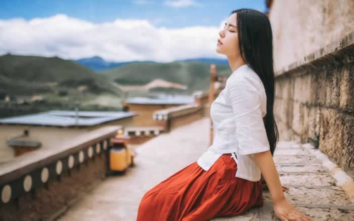 给你发这三种信息的女人,不要轻易去聊!_情感