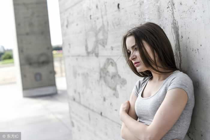 夫妻长期分居,女人过的是什么样的生活?既痛心又无奈!_情感