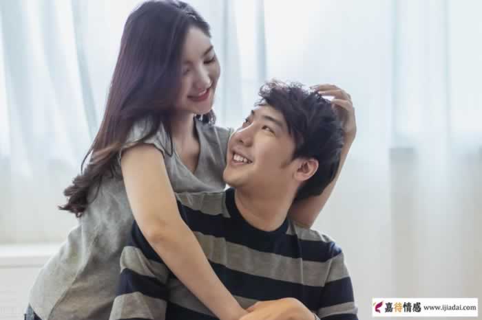 为什么主动的女生更受男人喜欢?_情感
