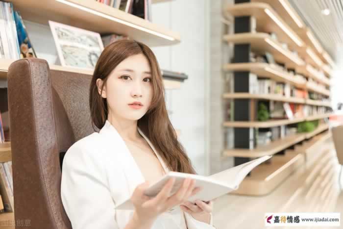除了钱,什么最能打动中年女人,给她三样东西_情感