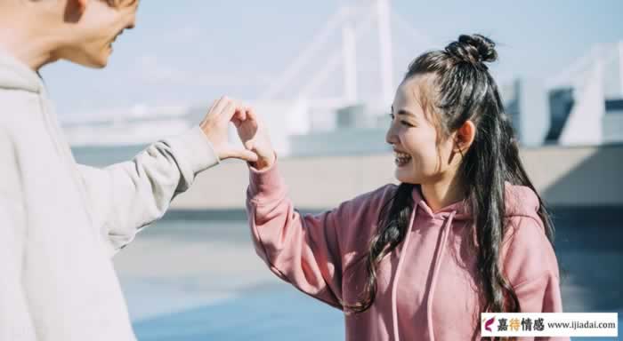 总是留恋这3个地方的男人,一定要远离他_情感
